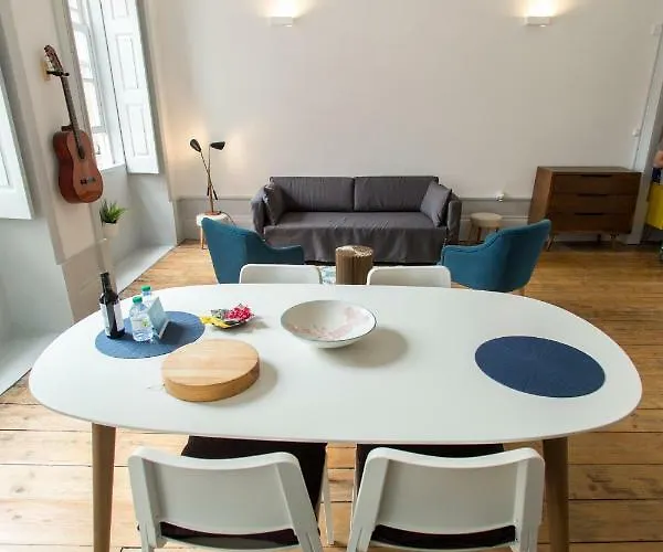 Casa Do Poeta & Guitarra By Pch