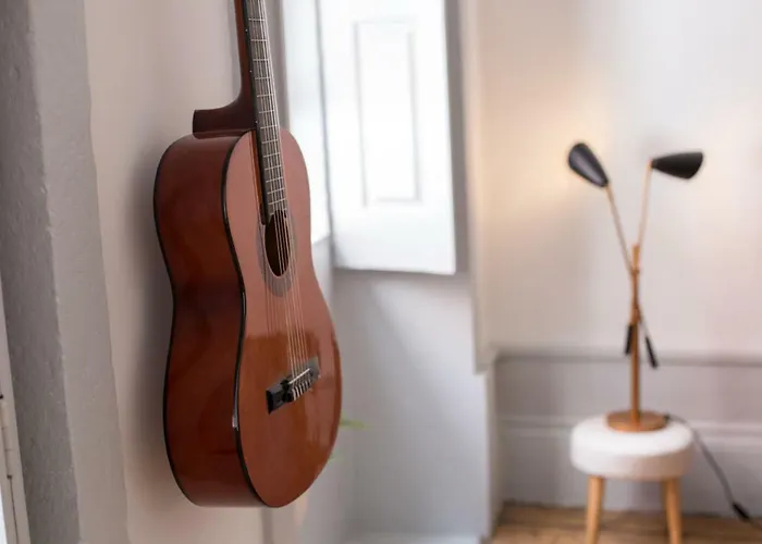 Casa Do Poeta & Guitarra By Pch