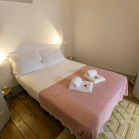 Casa Do Poeta & Guitarra By Pch Oporto