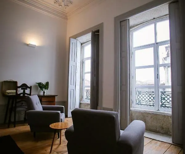 Casa Do Poeta & Guitarra By Pch Porto