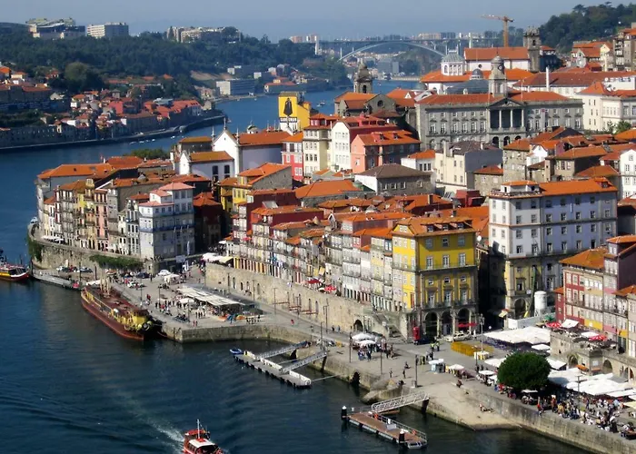 Casa Do Poeta & Guitarra By Pch