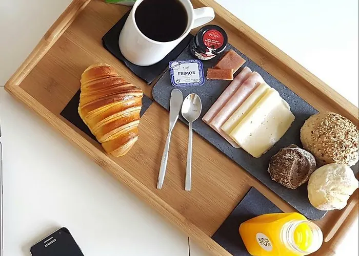 Casa Do Poeta & Guitarra By Pch * Oporto