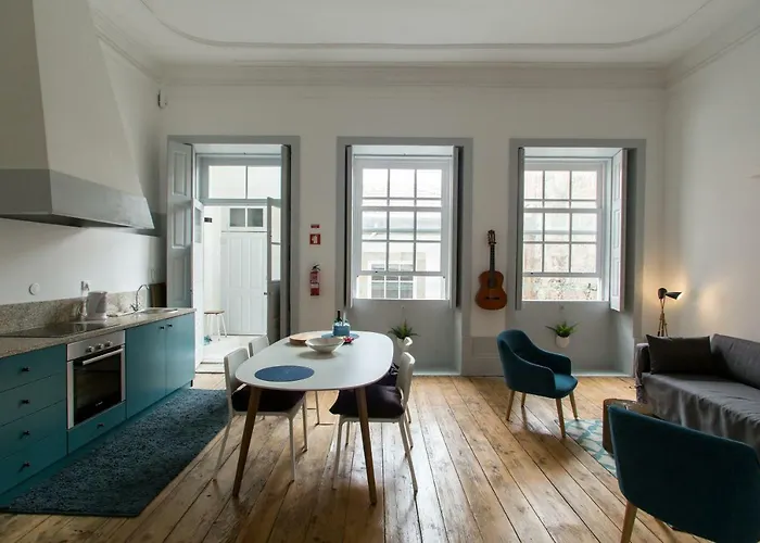 Casa Do Poeta & Guitarra By Pch Oporto