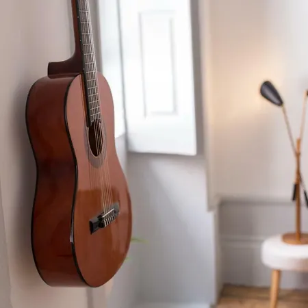 Casa Do Poeta & Guitarra By Pch